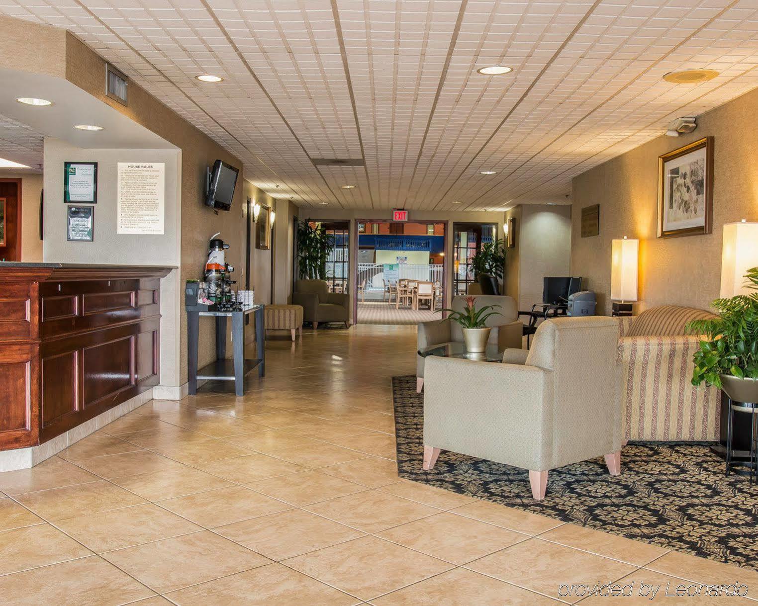 Quality Inn University Lansing Buitenkant foto