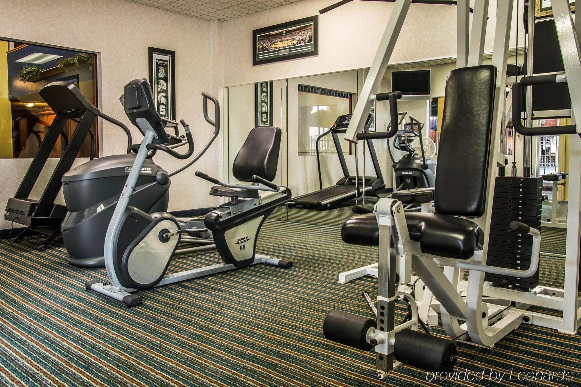 Quality Inn University Lansing Buitenkant foto