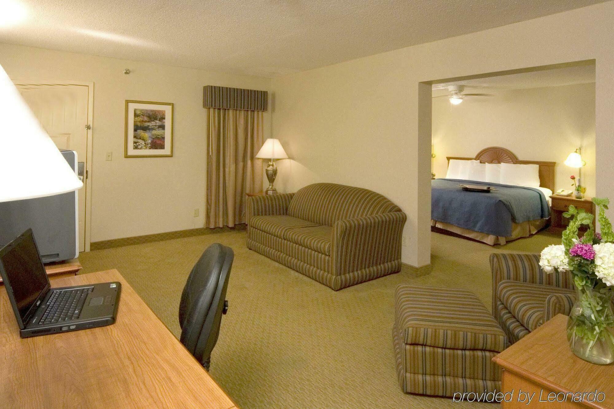 Quality Inn University Lansing Kamer foto